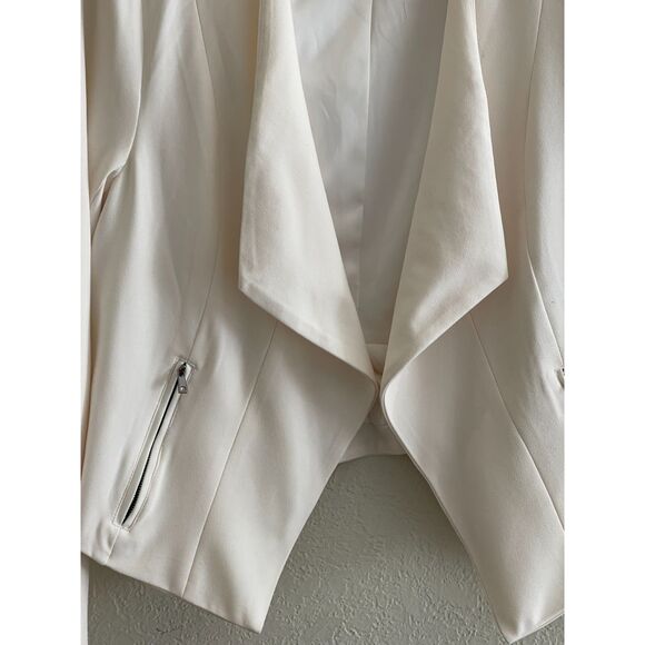 Torrid Winter White Drape Open Front Cream Blazer Ivory Classic Size 00 or 10 - Picture 5 of 12